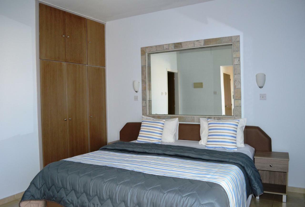 Millie'S Apartments Agia Napa Buitenkant foto